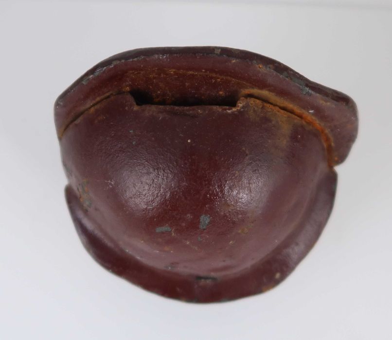 Mealheiro antigo em ferro fundido