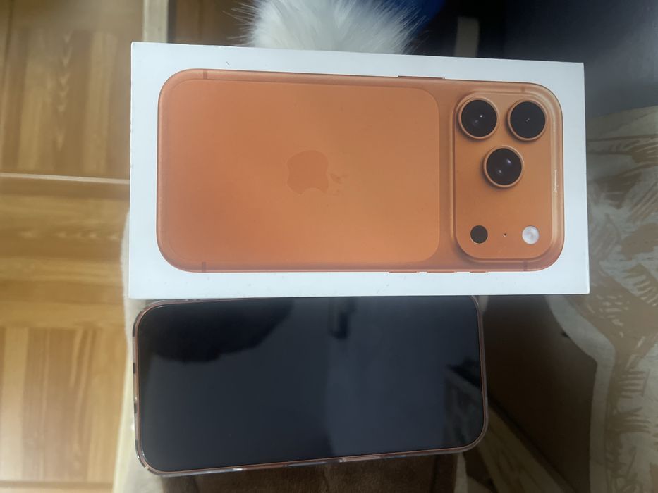 Iphone 17 pro cosmic orange 256GB