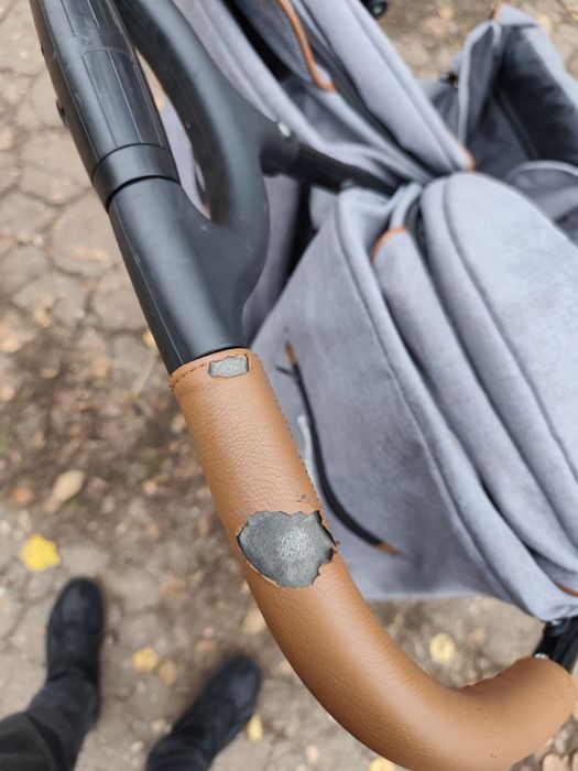 Продається візок для двійні , все працює, є сліди  експлуатації