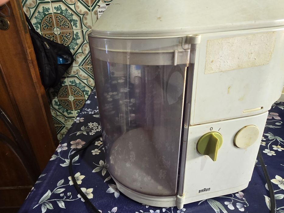 Máquina de Sumos Braun – 15€ Negociável