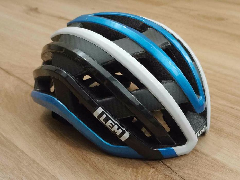 Capacete de Ciclismo LEM MotivAir Carbon "NOVO"