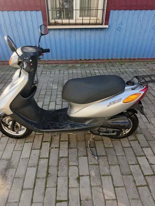 Продам скутер Ямаха 36 на регистрации.