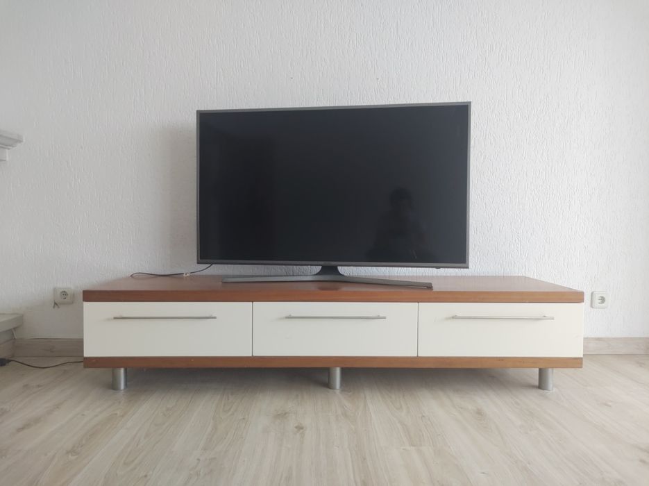 Móvel de televisão