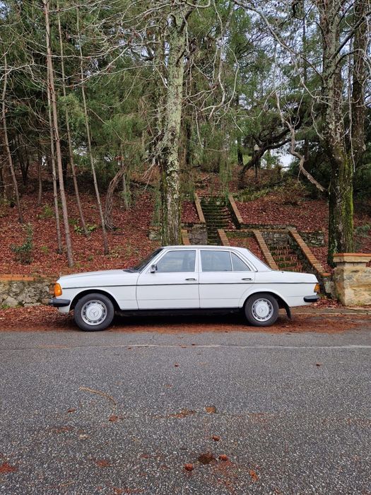 Mercedes W123 200 gasolina