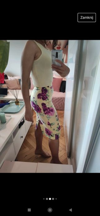Ołówkowa bawełniana spódnica midi w kwiaty
