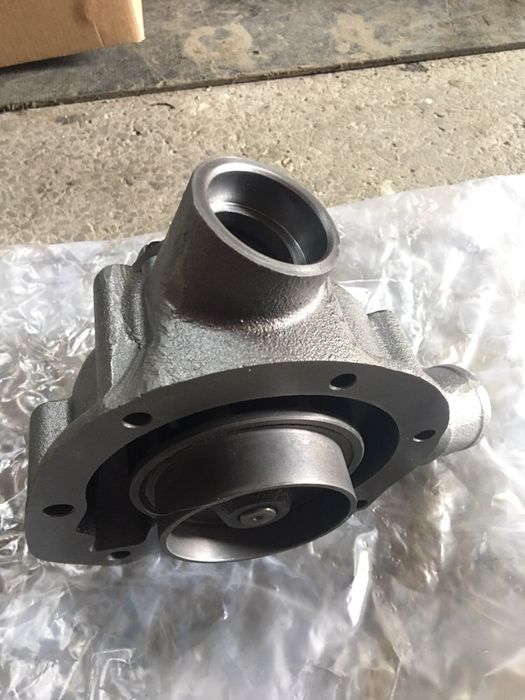 Помпа водяная Mercedes 609, 611, 709, 711, 809, 811, 814, 817, 1117...