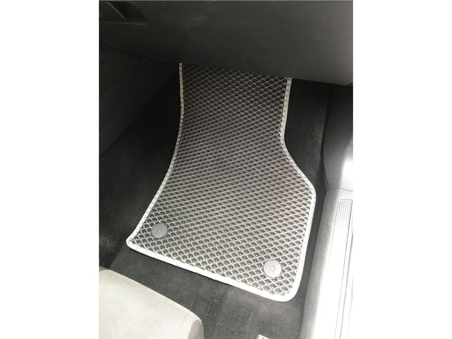 Volkswagen Golf 7 Коврики EVA (черные)