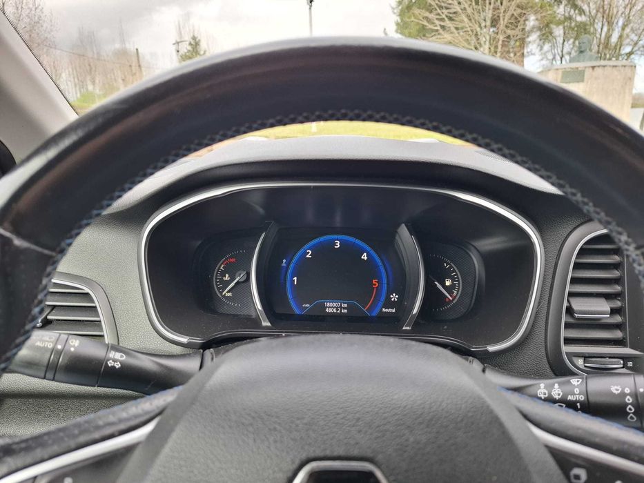 2017 Renault megane iv sport tourer diesel - TOP