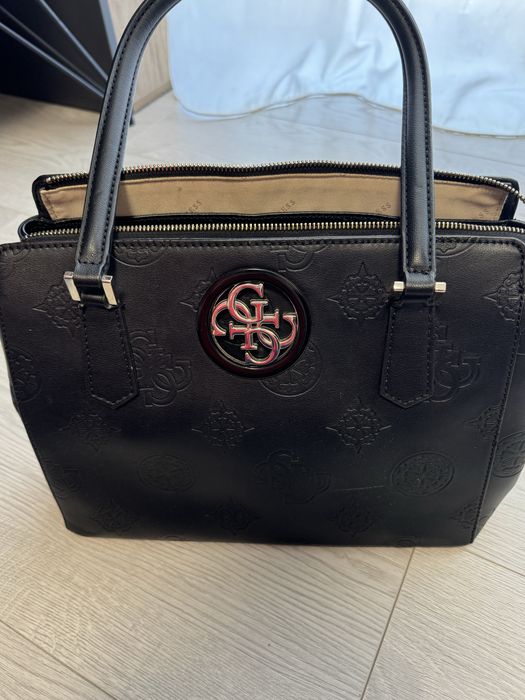 Сумка Guess велика