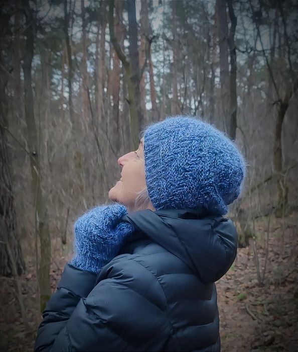 Шапка і рукавички. Ручна робота