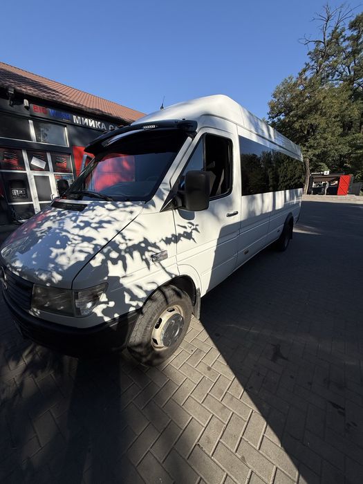 Mercedes Sprinter 412