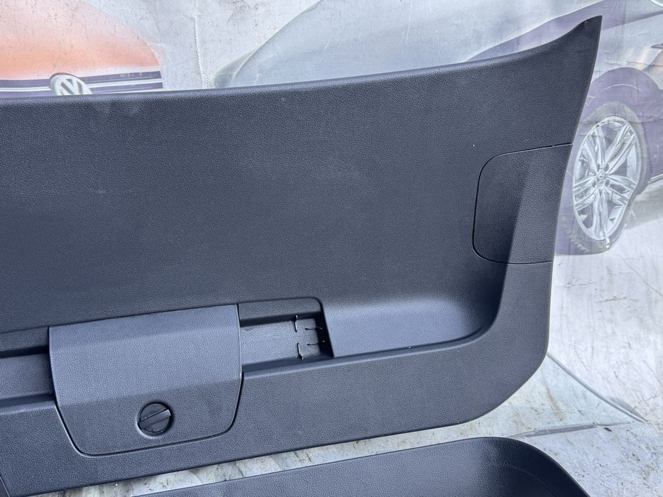 Обшивка ляди Passat b8 карта пластик дверей багажника