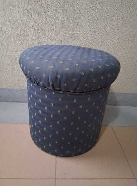 Puff redondo em tecido