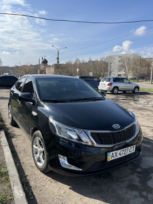 Kia Rio 2012 1,6 в отличном состоянии