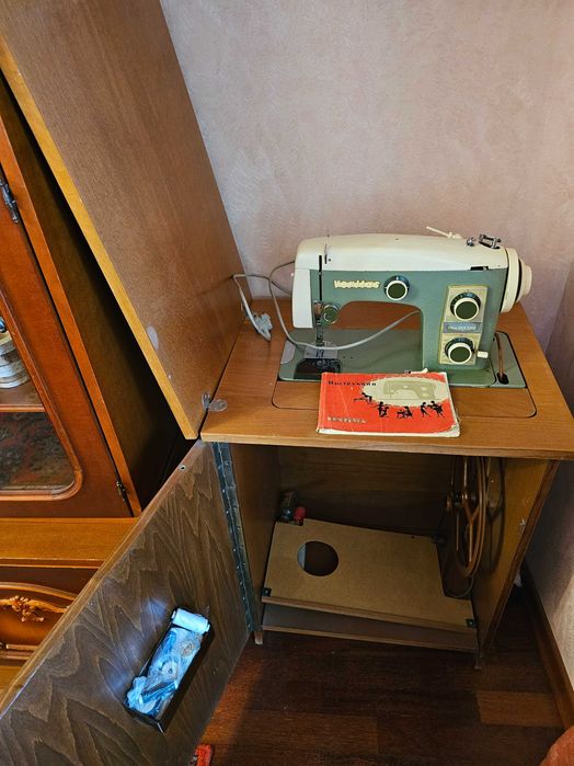 Швейна машина Veritas Textima