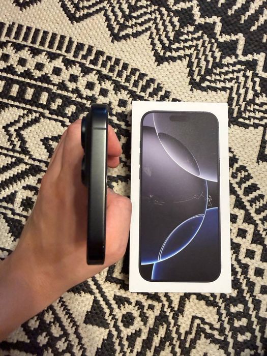 Iphone 16 Pro Max 256 GB Black Titanium