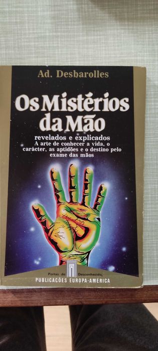 Oito livros temas variados