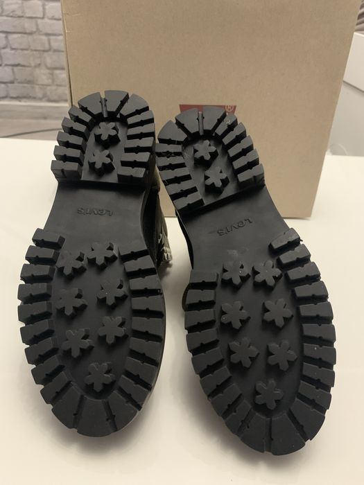 Buty levis rozmiar 36