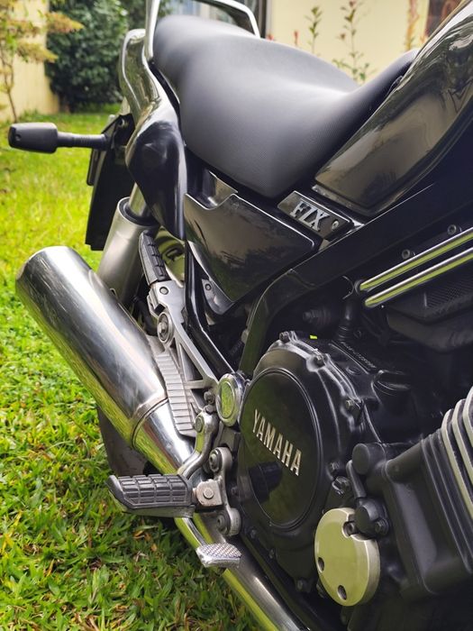 YAMAHA FZX 750 — 1997 | PRETA