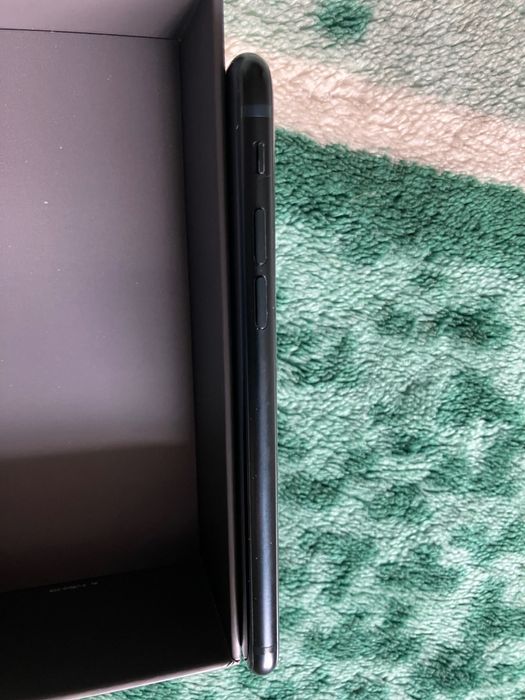 Apple iphone SE 3rd gen 2022 64 gb neverlock акумулятор 92%