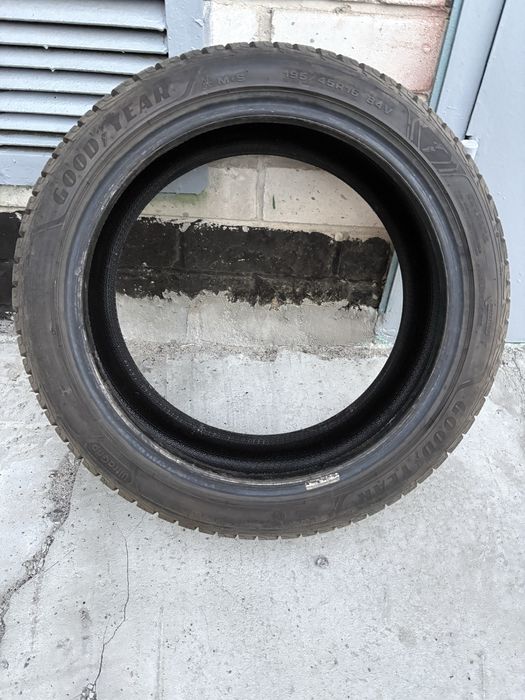 шини good year  195/45r16