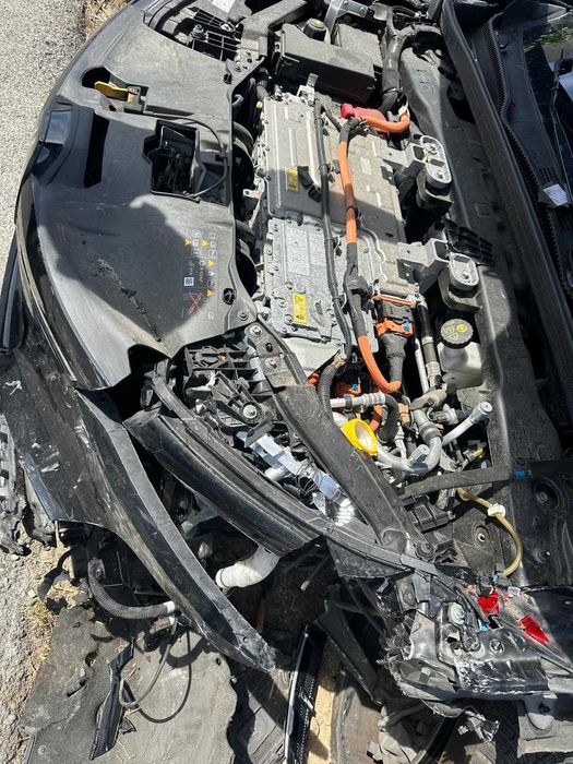 Renault Megane E-Tech EV60 Sinistrado / Reparável / Peças