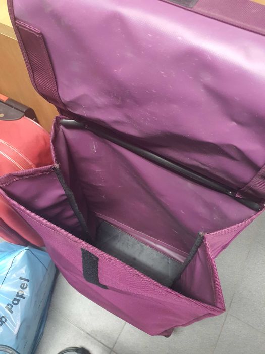 Mala/troley de viagem Vermelha + Carrinho de Compras Rolser (ou em separado)