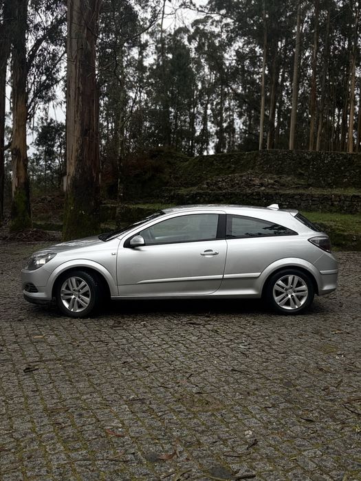 Opel Astra H GTC 1.7 125 cv - Motor ISUZU