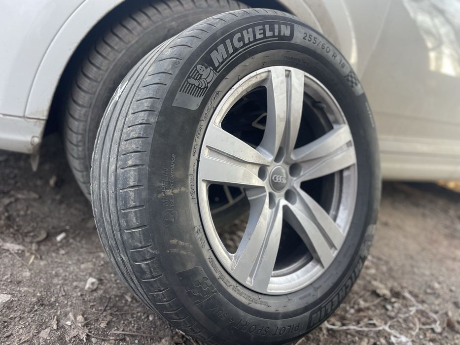 Диски R18 на audi Q7 кузов 4м