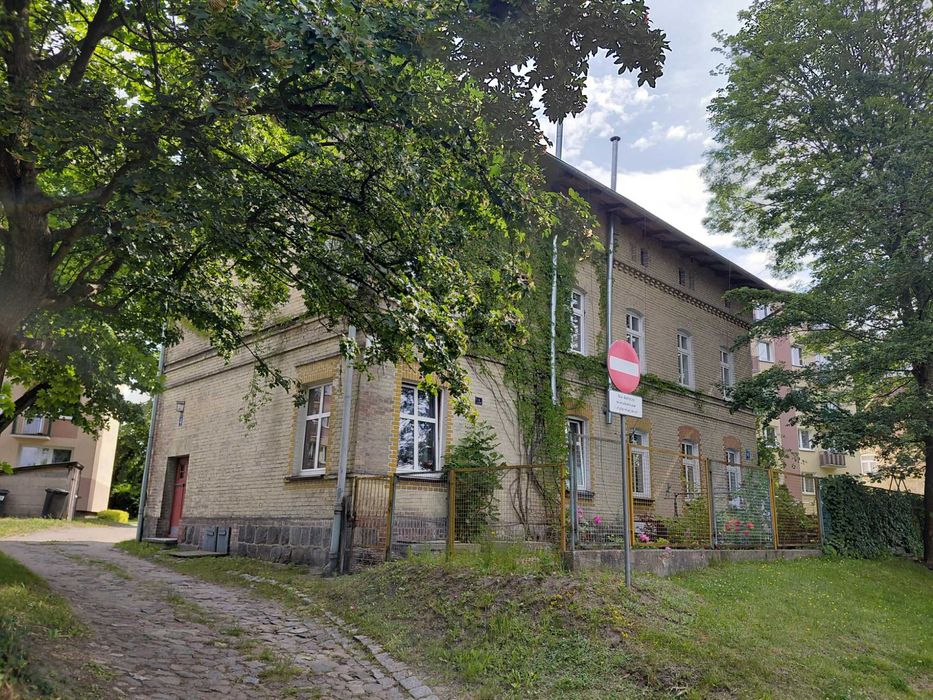 Na raty-Sprzedam kawalerkę w Szczytnie-po remoncie-umeblowana
