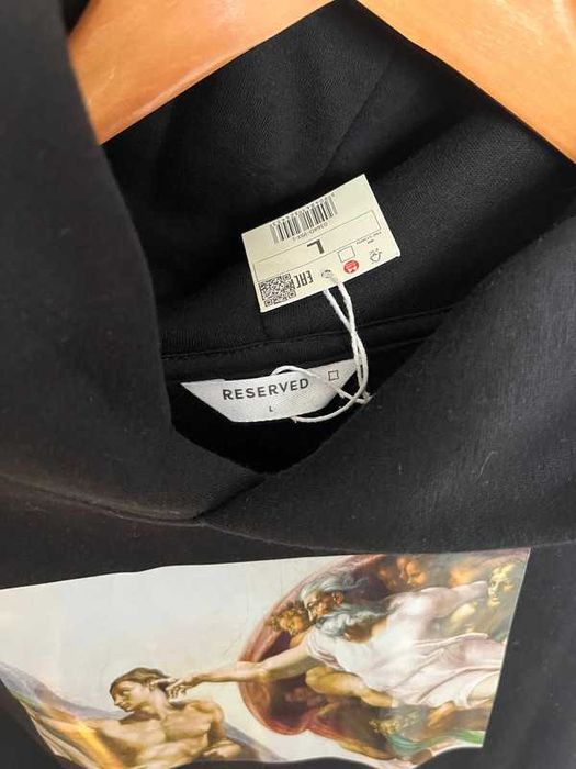 Bluza z nadrukiem mem czarna marki reserved z dużym kapturem rozmiar L