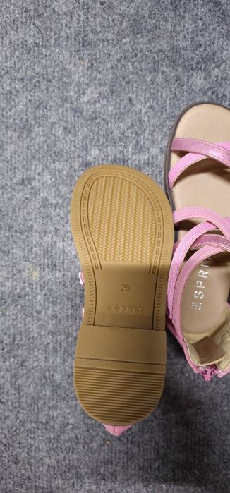 Nowe Sandałki Esprit 29