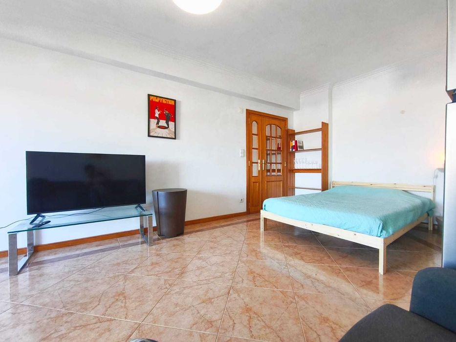 Quartos para Arrendar no Monte Abraão