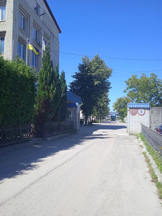 Офісні приміщення, виробничі приміщення