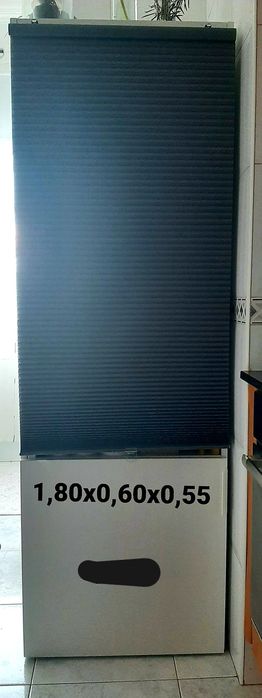 VENDA OU TROCA Móvel de arrumação 1.80cm X 0.60 X 0.55 (negociável)