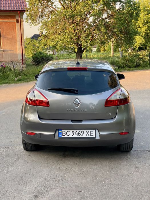 Рено меган 1,5 TDI k9k 2010 рік