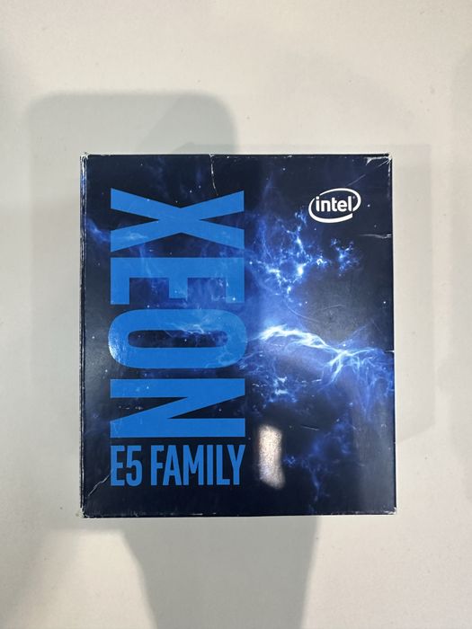 Процесор Intel Xeon E5-2609 v4