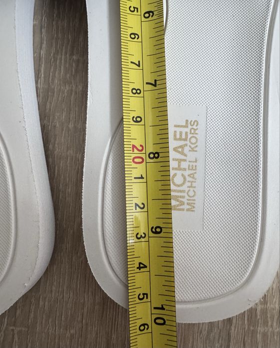 38 klapki  waniliowe Michael Kors