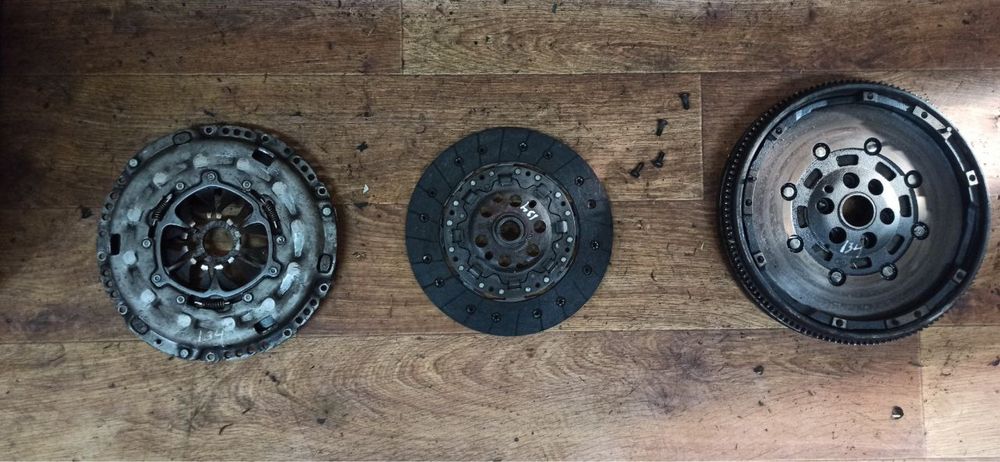 Демфер маховик Щеплення Volkswagen T5 1,9 tdi Стан нового