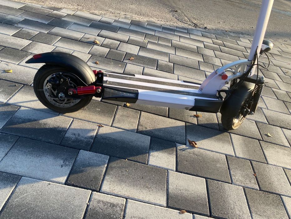 Продам електро самокат