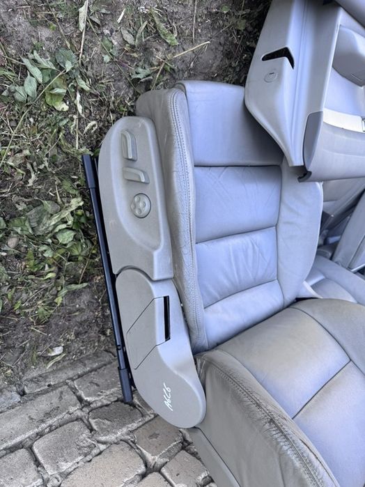 Салон Сидіння Шкіра AUDI A6C6 електро, пам'ять , підсвітка, підігрів