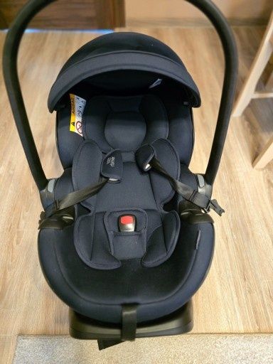 Fotelik Britax Romer Baby Safe Pro+ baza