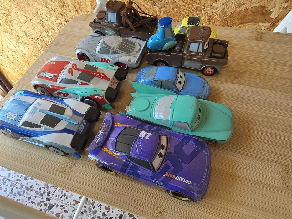 Lote de 10 carros Pixar CARS