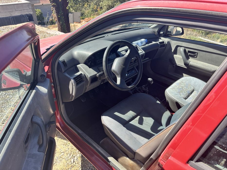 Renalt Clio 93 em Perfeito estado .