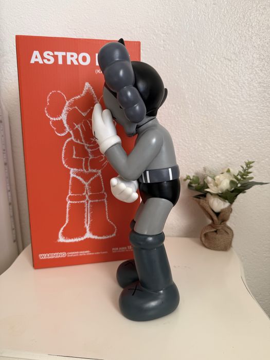 Boneco Astro Boy Kaws