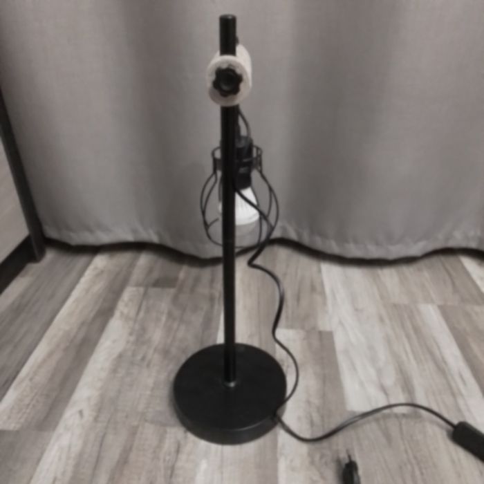 Lampka stołową  nowa