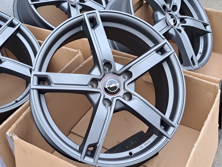 Alufelgi 18 Nowe! Opel Insignia 5x120 7,5Jx18H2 ET35 GRAFIT!