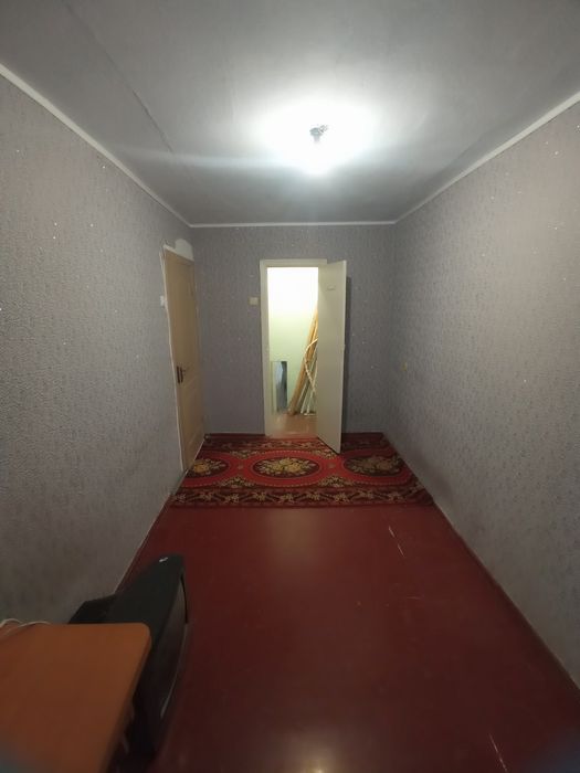 Продаю 2к. кв. пр. Центральний-Водопровідна