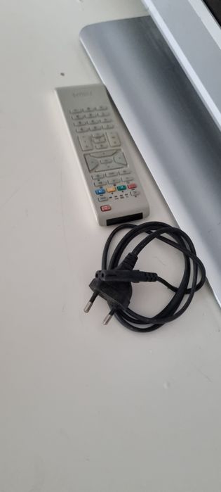 Televisor LCD Philips 32 polegadas com colunas embutidas