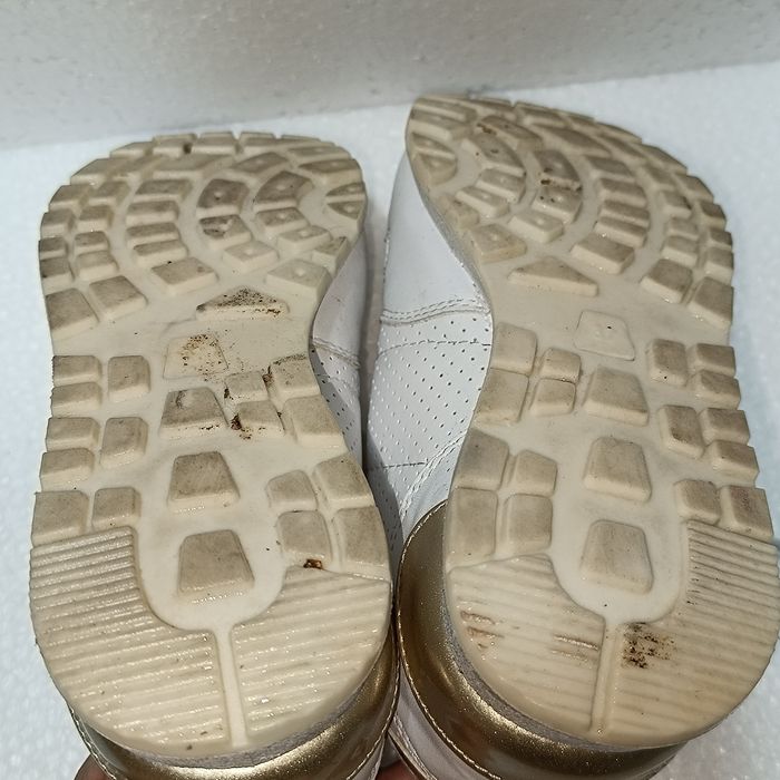 Sapatilhas Brancas Senhora tamanho 37